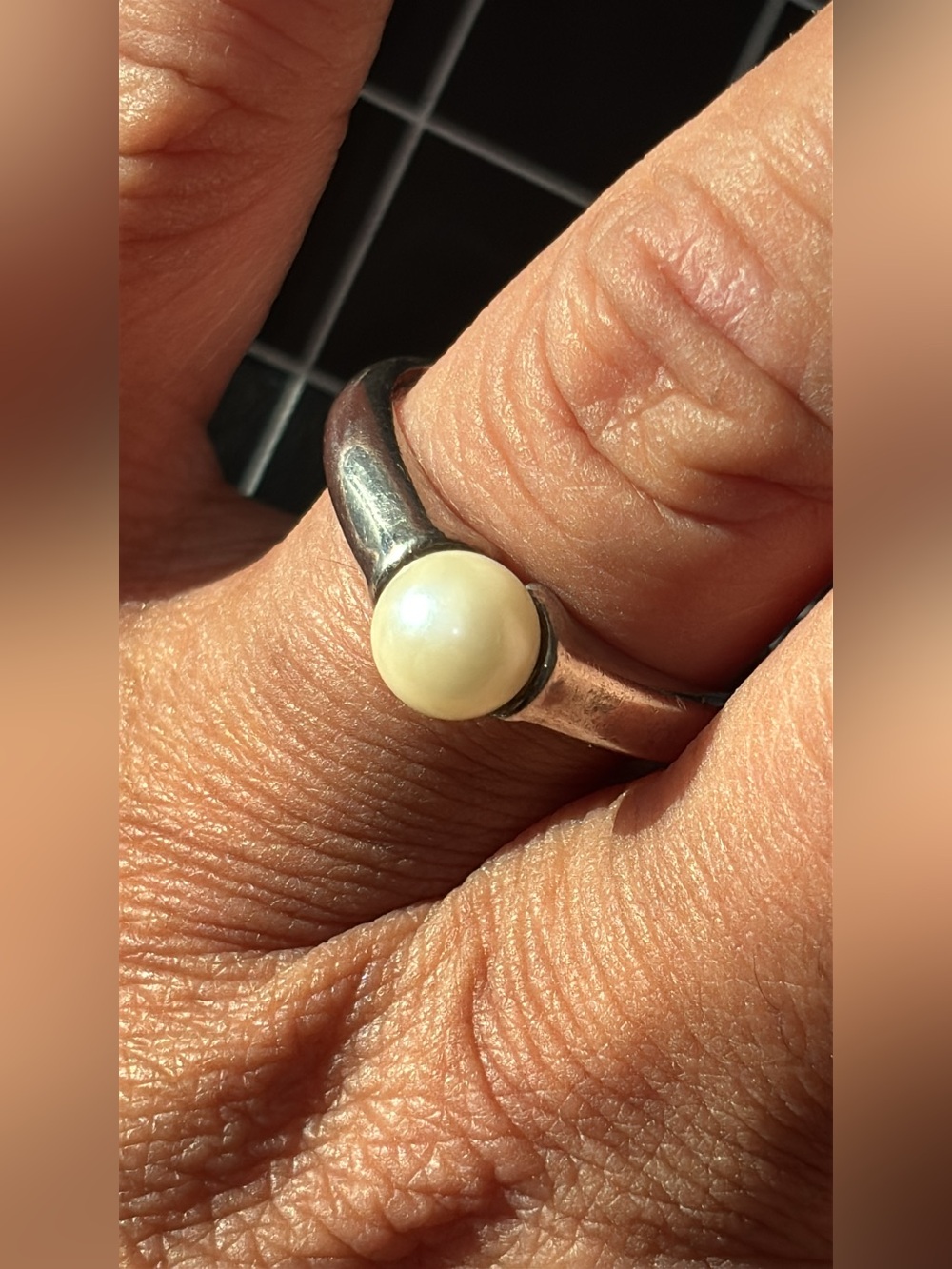 Vintage Sterling Silver Ring with a Pearl by CNA